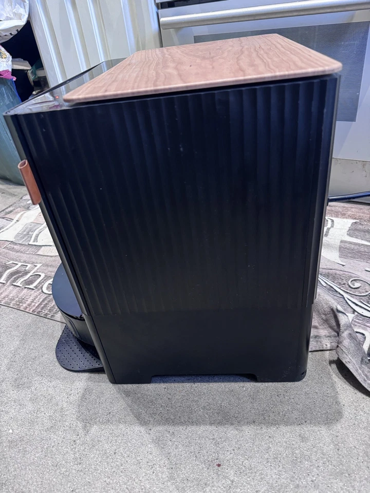 iRobot Roomba Combo j9+ robot aspirapolvere e scopa autosvuotante, riempimento automatico e base pulita - Immagine 3 di 4