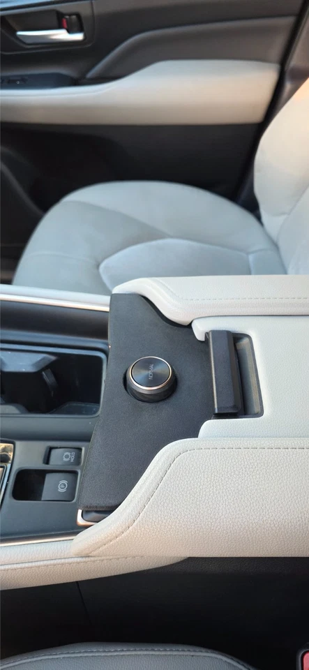 Cubierta de botón de consola central para Toyota Grand Highlander 2024-25 impresa en 3D Foto 2 de 4