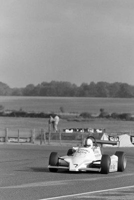 David Leslie Robinson Motorsport Magnum 833 Toyota R18 Thruxton S- 1983 Photo 7