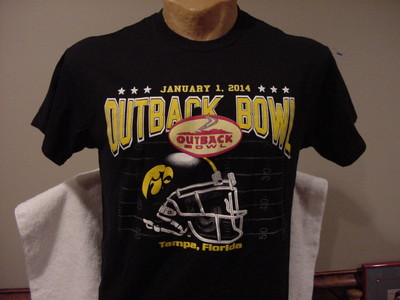 BEAUTIFUL Iowa Hawkeyes 2014 Outback Bowl Men's Sz Md Black T-Shirt,  NEW&NICE!