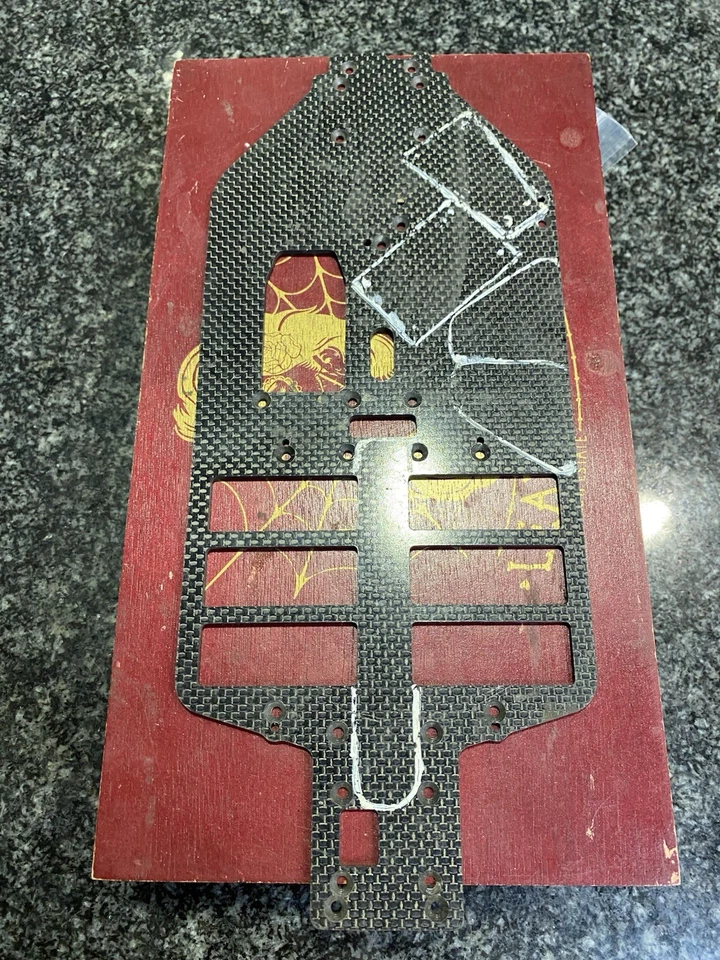 Chasis de fibra de carbono Hot Bodies Cyclone D4 Foto 2 de 4