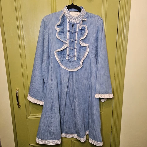 Gucci mini abito denim logo nuovo mai indossato IT 44 maniche svasate pizzo logo colletto