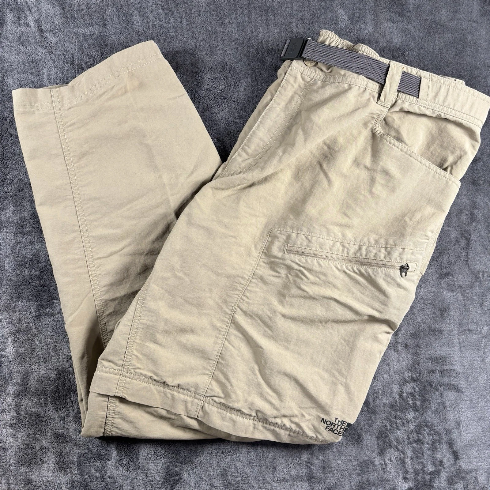 The North Face Convertible Pants Men's XXL Khaki Hiking Outdoors Zipper Shorts