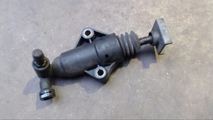 Nehmerzylinder Kupplung 1J0721261F VW Golf 1.4 Bj 2001 1 J 1969094