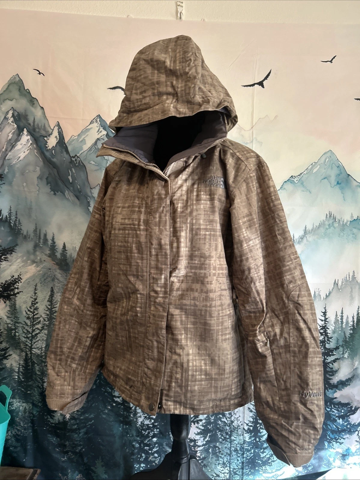 The North Face Women’s Size Medium Snow Jacket Brown Block Camo