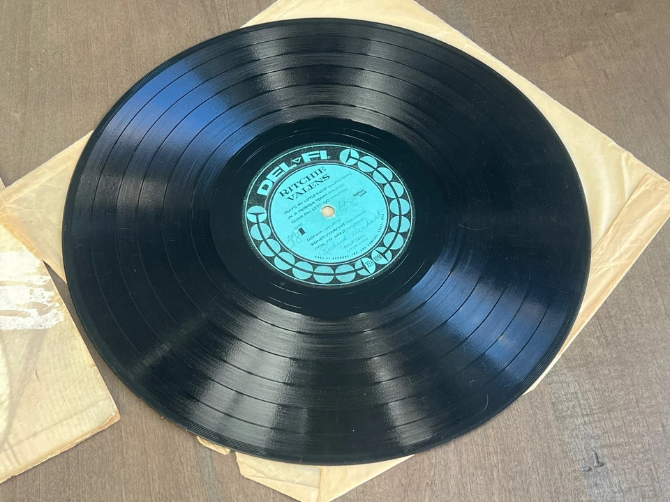 Ritchie Valens Del-Fi Mono Vinyl LP (DFLP 1201) Cover Split, Scratched, Tested G - Image 4 of 4