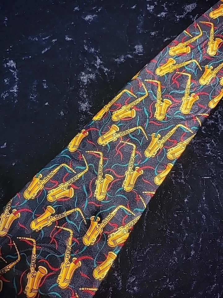 Traje Profesional Cuerno Saxofón Negro Dorado Corbata Cuello Steven Harris Para Hombre De Colección Foto 2 de 4