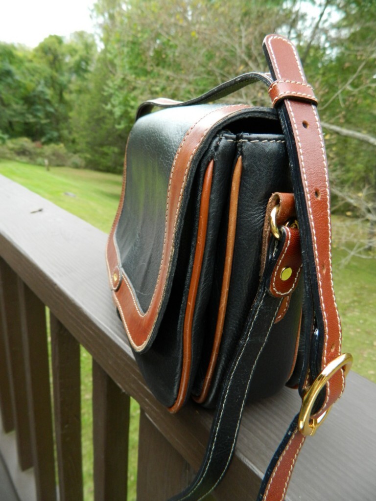 Bally of Switzerland Black Leather w/Tan Trim Classic Cross-Body