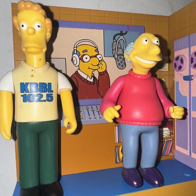 The Simpsons Exclusive Playset KBBL Radio Station with Bill and
