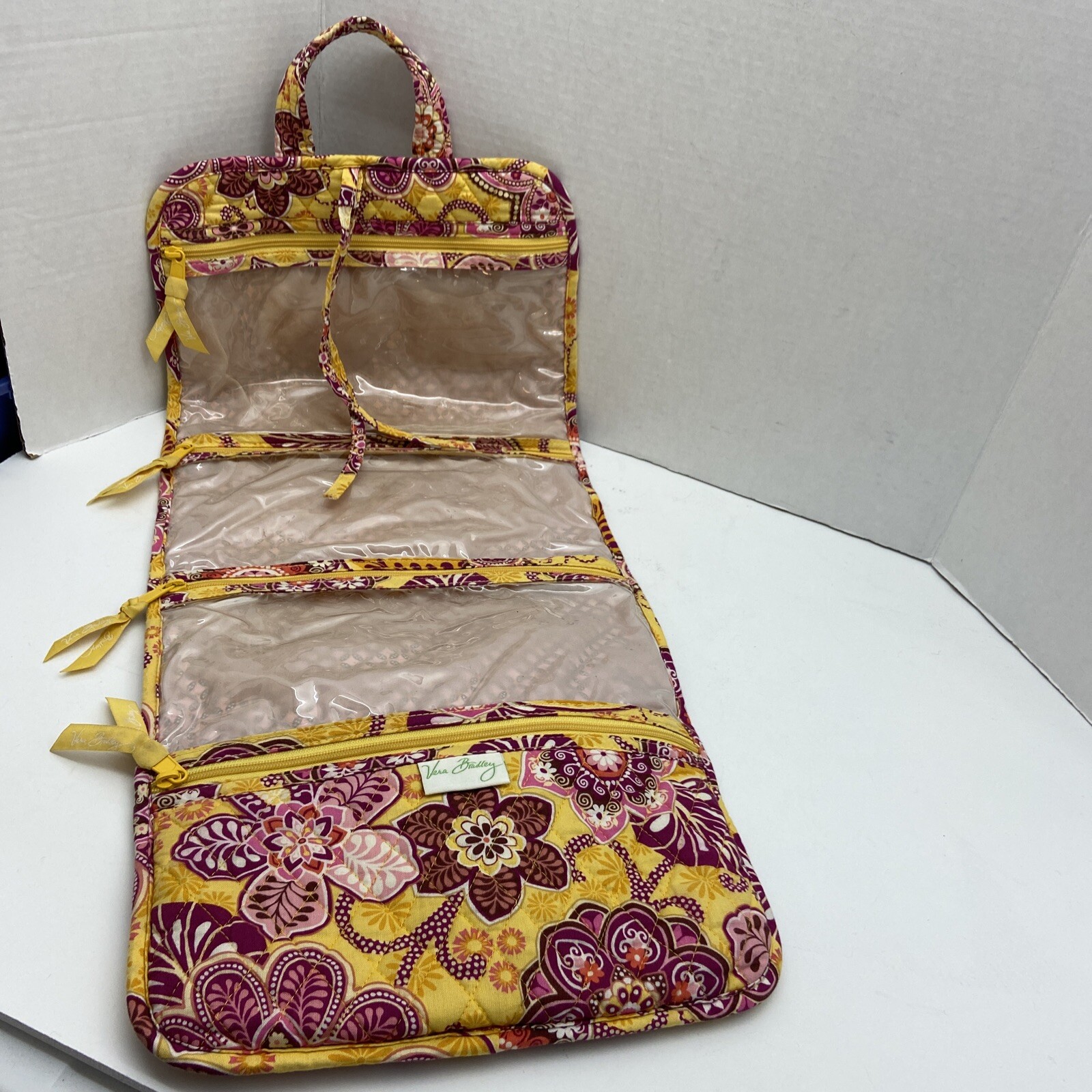VERA BRADLEY BALI GOLD Hanging Travel Organizer Toiletry Cosmetic Bag