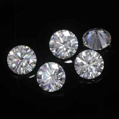 Gorgeous Set of 5 Round Cut Natural White Diamonds - 0.50 Ct, VVS1 D Grade, 3mm.