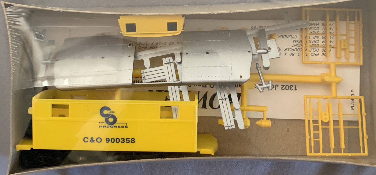 English Model Railroad Supply HO Scale Steel Caboose Kit C&O 33005 H