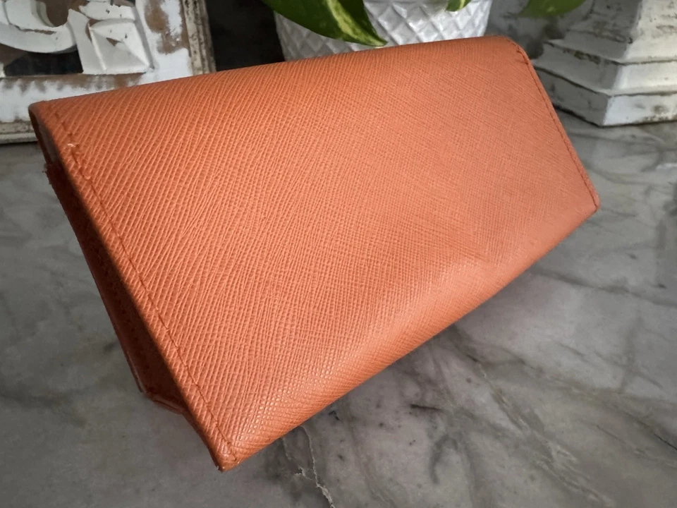 TORY BURCH Authentic Sunglass Case With Drawstring Pouch Gold Logo - Image 4 of 4