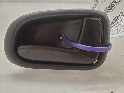 Geo Prizm LSI, Rear Right Interior Door Handle, 1993-1996, Black, 94855818 - Image 1 of 4