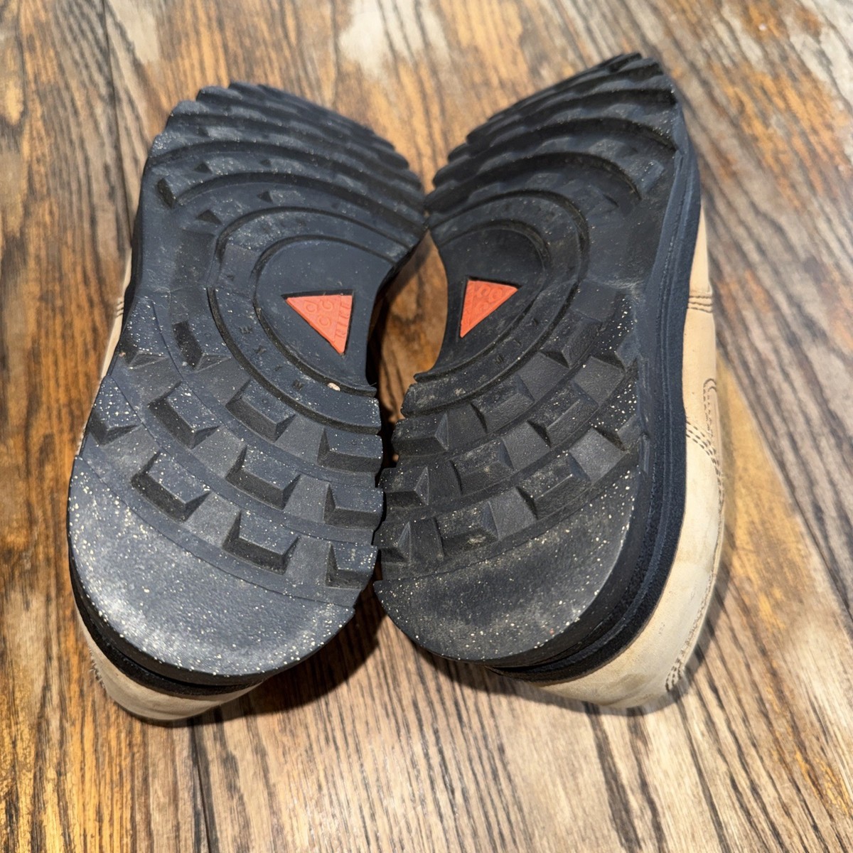 VINTAGE/RARE Nike Air Cairngorm Ankle ACG 90's boot Size 8 Unisex