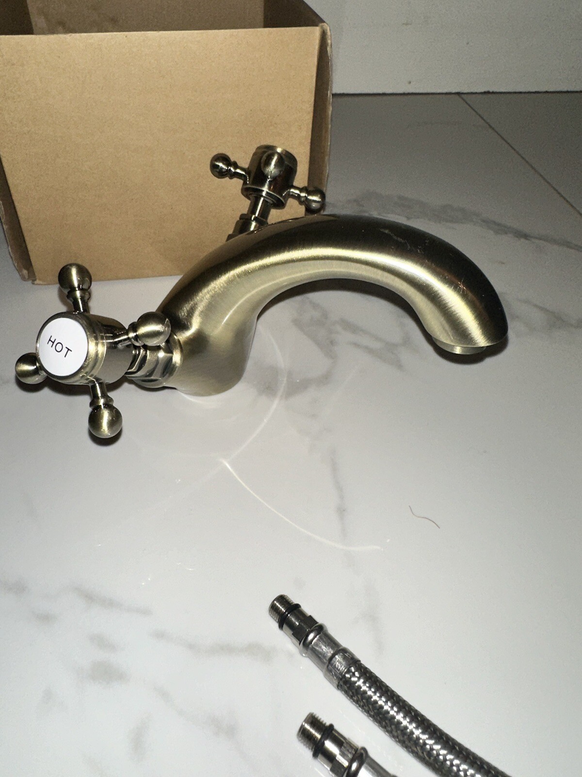 TRADITIONAL CROSSHEAD MONO BASIN MIXER TAP IN BRUSHED GOLD