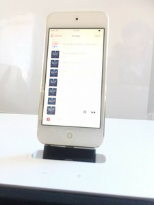 ipod touch 6th generation docking station with speakers