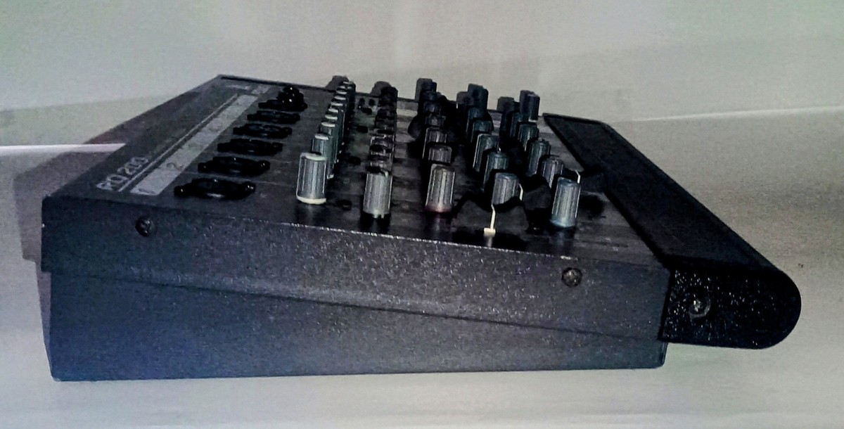 Peavey RQ 200 アナログミキサー Peavey RQ 200 Powered Mixer | Musician's Friend