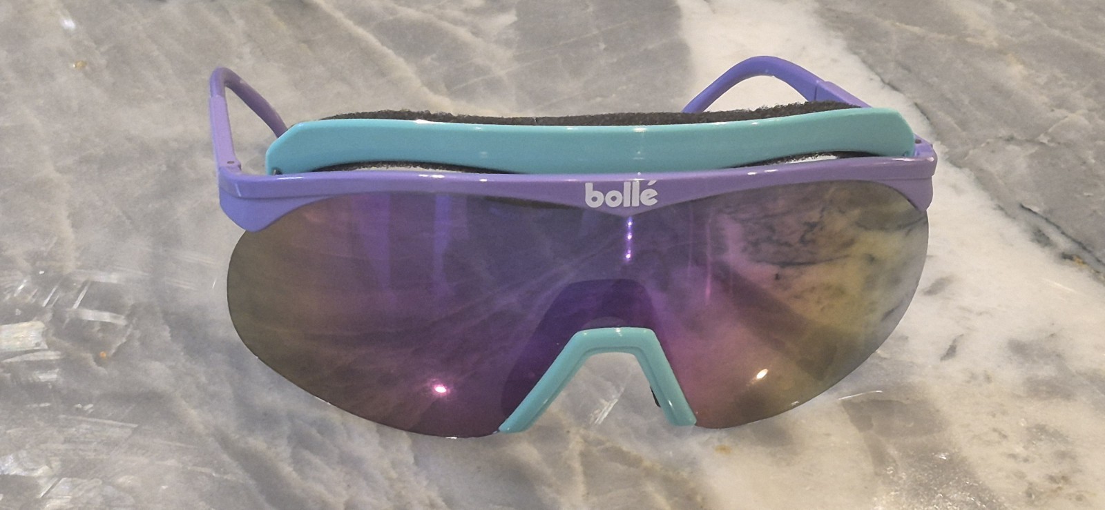 Bollé Micro Edge Chrono 1980s  Vintage sports style Sunglasses & Case. image 9