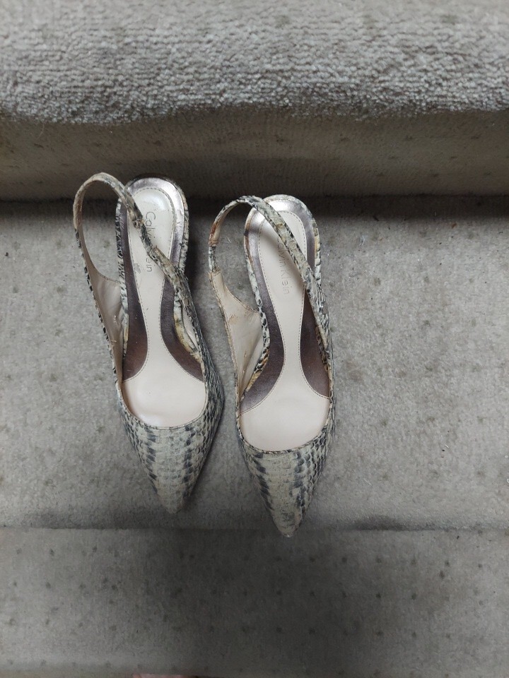 NWOB Calvin Klein Leather Sandals Heels Snake Skin Sz 6.5M