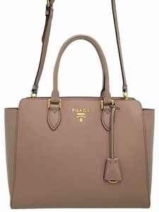 1ba189 prada