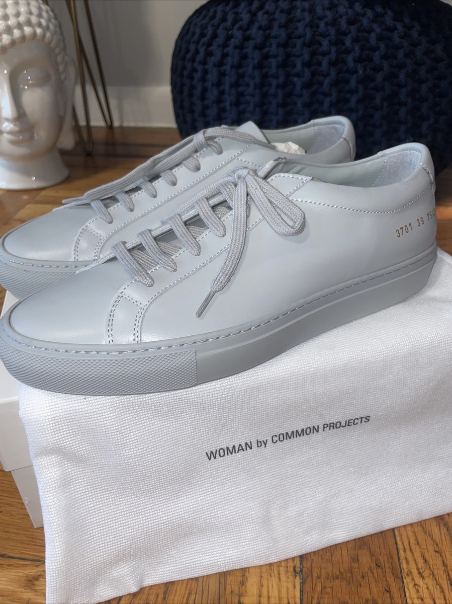 COMMON PROJECTS スエードグレーシューズ COMMON PROJECTS スエードグレーシューズ