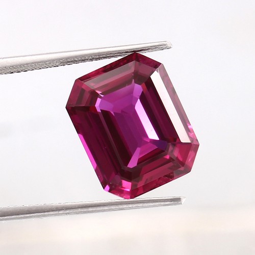 Saphir Violet Naturel De Ceylan - 7.75 Carats - Taille émeraude Excellente - Pur à La Loupe 10x