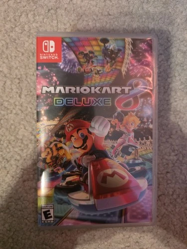 Mario Kart 8 -- Deluxe Edition (Nintendo Switch, 2017) [Physical]