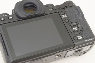FUJIFILM X-T1 body with original box and accessories. Shot count