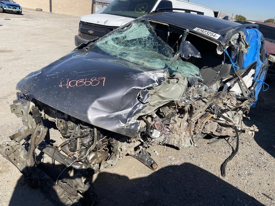 Used Fuel Injection Throttle Body fits: 2024 Subaru Xv crosstrek 2.5 Grade A - Image 3 of 4