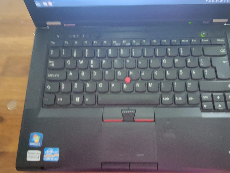 Notebook Lenovo Thinkpad T430 - SSD 250 GB, 8 GB di RAM, Linux - Immagine 2 di 4