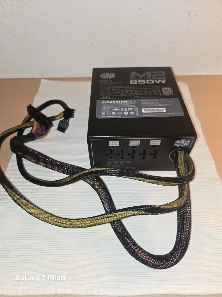 Cooler Master Silent Pro M2 850 Watt Modulares Netzteil - Bild 3 von 4