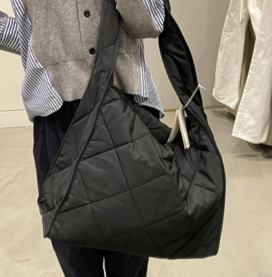 ◆送料無料◆COS DIAMOND QUILTED HAND BAG◆正規品鑑定◆ 4392_1affa23594.jpg