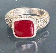925 STERLING SILVER CARNELIAN AND MARCASITES RING SIZE 5.75