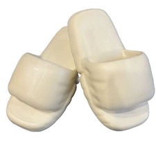 Cloud Slides Pillow Slippers Comfy Soft Open Toe Thick Sole Women s Size 6 Cream