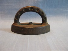 TOY SAD IRON, MINIATURE, CAST IRON, HARD TO FIND, SALESMAN'S SAMPLE 