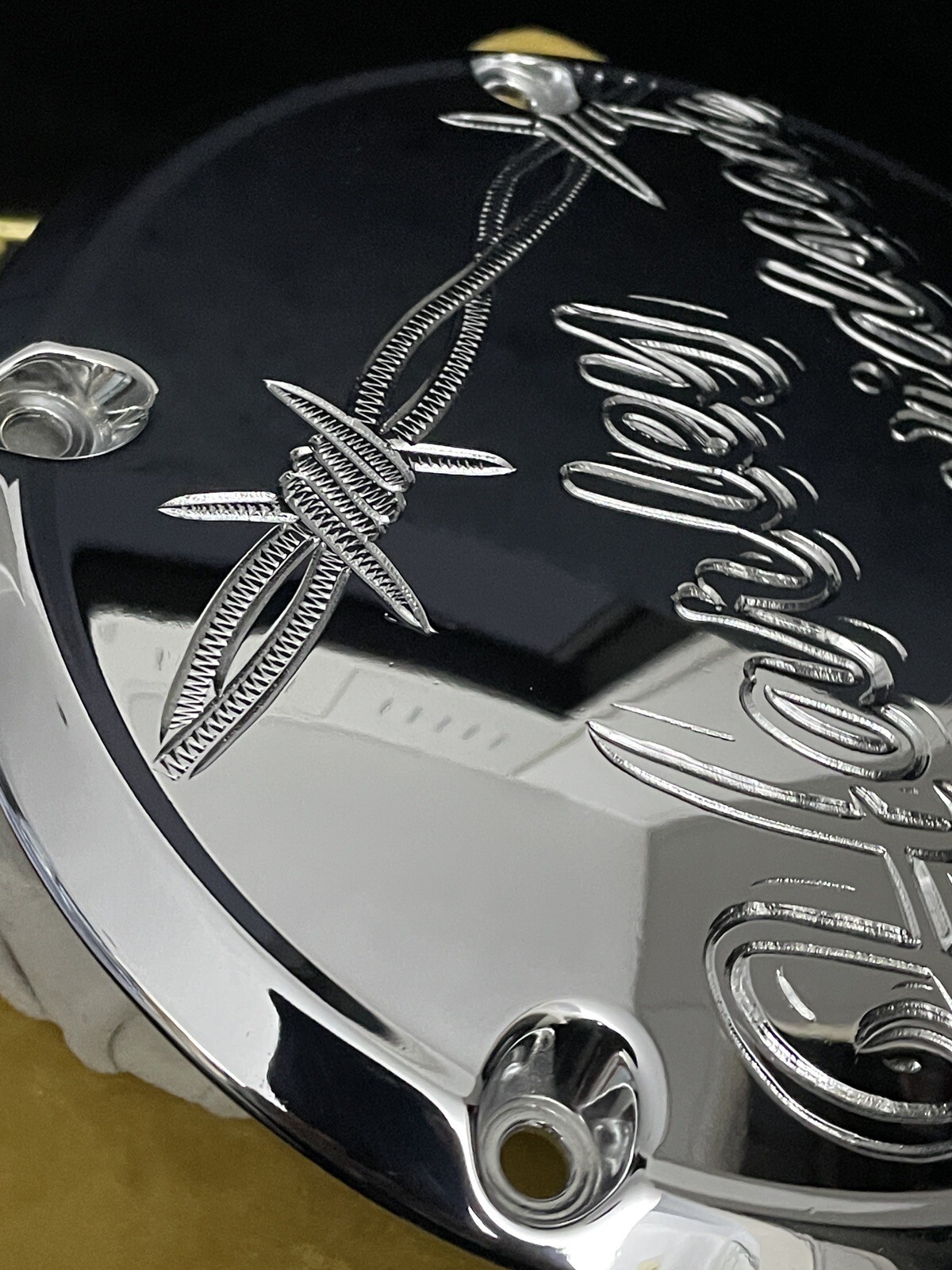 HARLEY DAVIDSON CHROMED 5 HOLE CUSTOM HAND ENGRAVED DERBY COVER LARGER