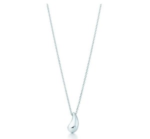 Tiffany & Co. Sterling Silver Elsa Peretti Teardrop Pendant Necklace 18