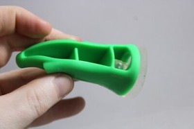 Fingerlings - Tree Stand ONLY - Green w/ Suction Cup