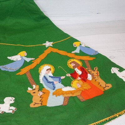 Vintage Handmade Green Felt 53'' Tree Skirt Nativity Scene Sequins Beads Stitched