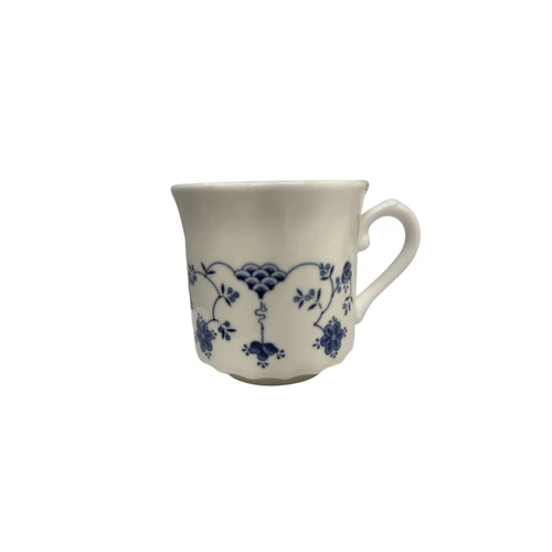 Churchill Finlandia Blue White Floral Coffee Mug Teacup Made in England Set of 4