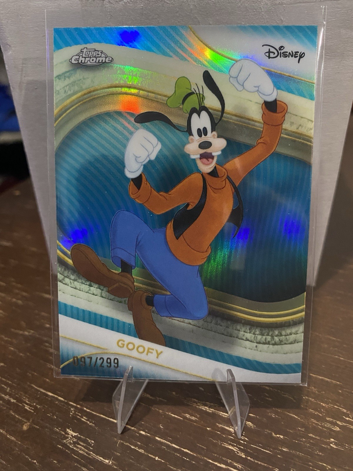 Goofy 2025 Topps Chrome Disney #32 Refractor Price Guide - Sports
