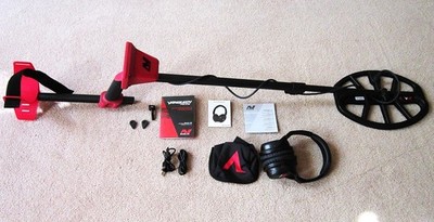 Minelab VANQUISH 540 Metal Detector, ML80 Headphones, 9x12 Coil - Barely Used