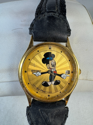 Vintage Seiko Gold tone Mickey Mouse with Top Hat Watch, 5y22-8039