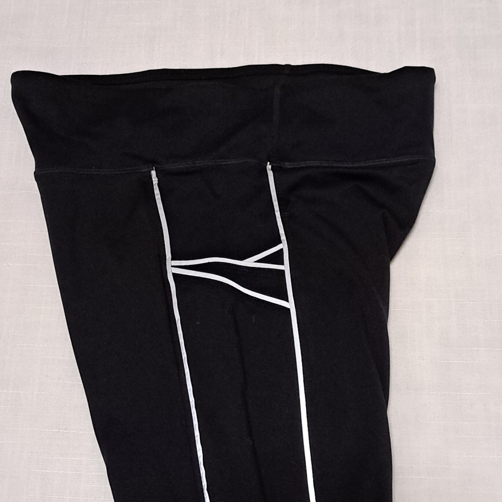 Fabletics Motion365 M Black Capri Reflective Pipi… - image 7