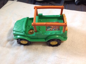 little people safari jeep