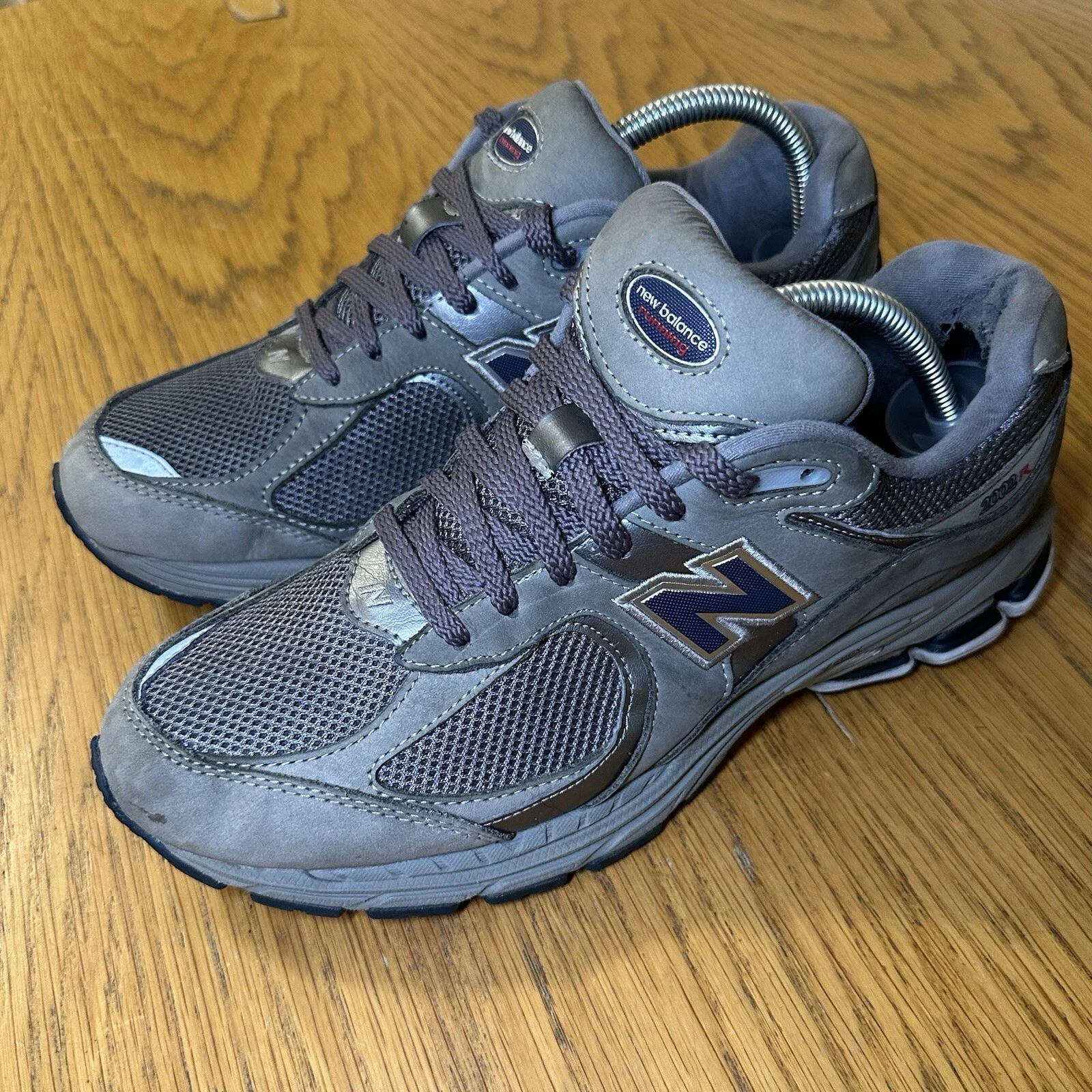 Uk 8 Scarpe da ginnastica New Balance 2002R grigio chiaro da uomo ML2002RA Castlerock