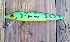 REBEL Floater Minnow Fishing Lure USA Crankbait Fire Tiger Neon Green Hardbait