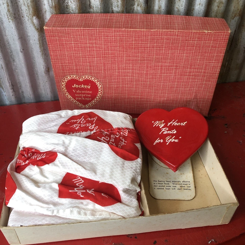 Jockey Life Valentines Day Hearts Graphic Boxer Gift Set Vintage USA - Image 3 of 4