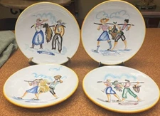Set of 4 DERUTA 10" Italian Pottery Hand Painted Plates "Four Seasons"